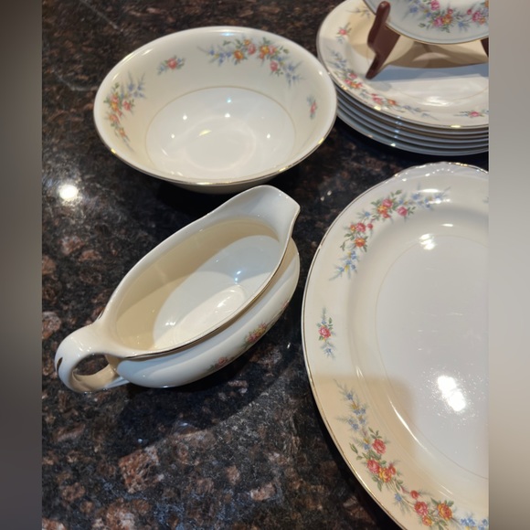 Eggshell Nautilus China by Homer Laughlin 18 items,vintage 1930’s, made in USA - Picture 4 of 12